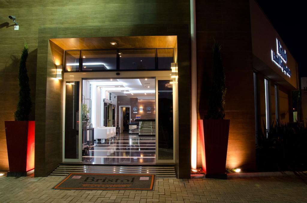 Bristol Portal Do Iguacu Curitiba Aeroporto Hotell Eksteriør bilde